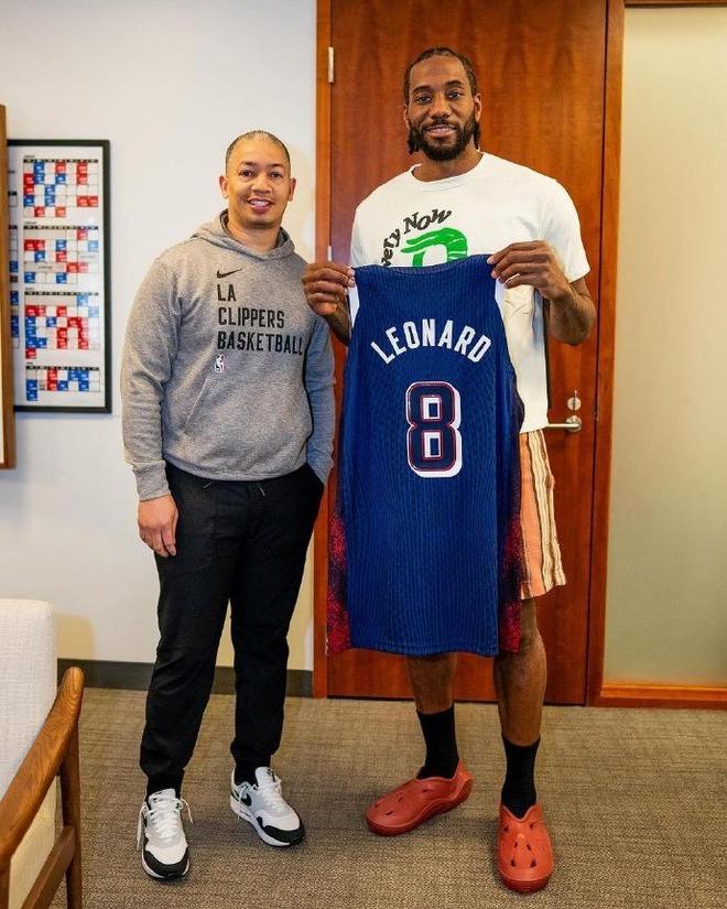 被写进队史 被写进队史